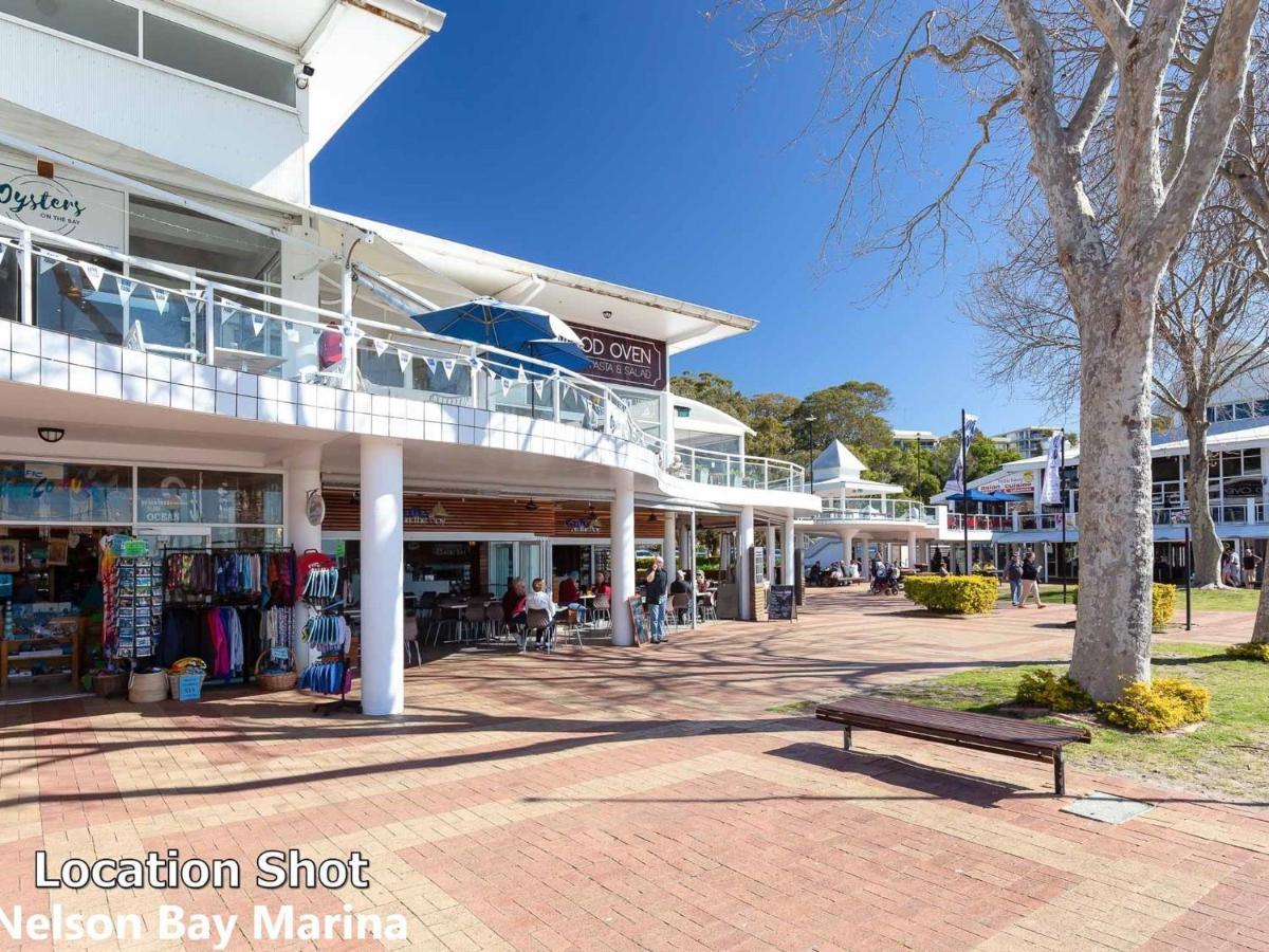 Ferienwohnung The Commodore, 23,9-11 Donald Street - Delightful Unit With Gorgeous Water Views, Air Con And Wi-Fi Nelson Bay Exterior foto